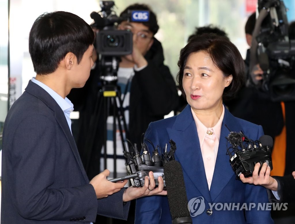 Justice minister nominee Choo Mi-ae answers a reporter's question as she enters her office in western Seoul on Dec. 9, 2019. (Yonhap)