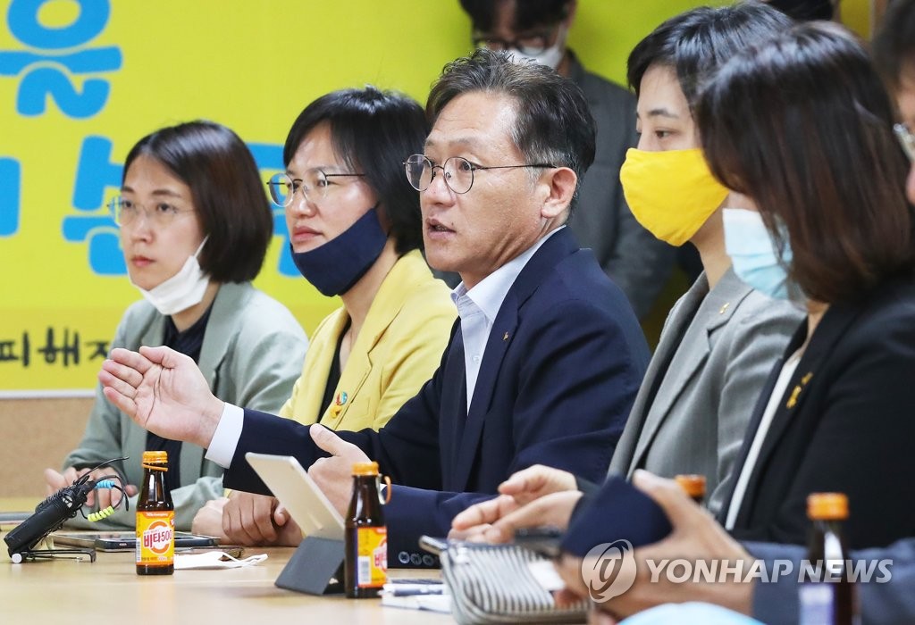 발언하는 정의당 배진교 신임 원내대표 | 연합뉴스