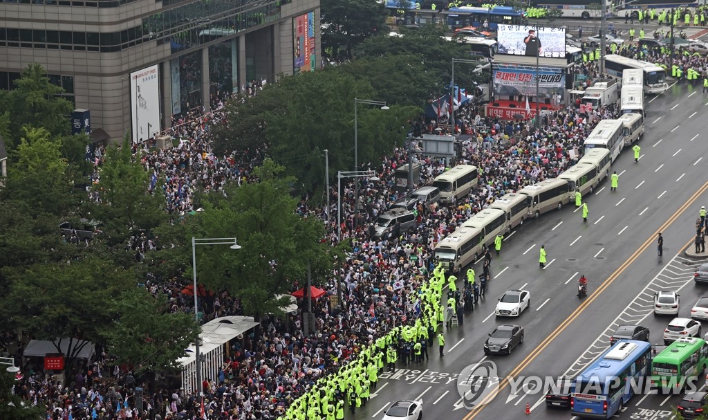 違法集会など感染拡大行為へ積極的に賠償請求　韓国政府