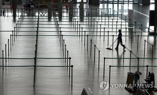 인적 드문 인천공항