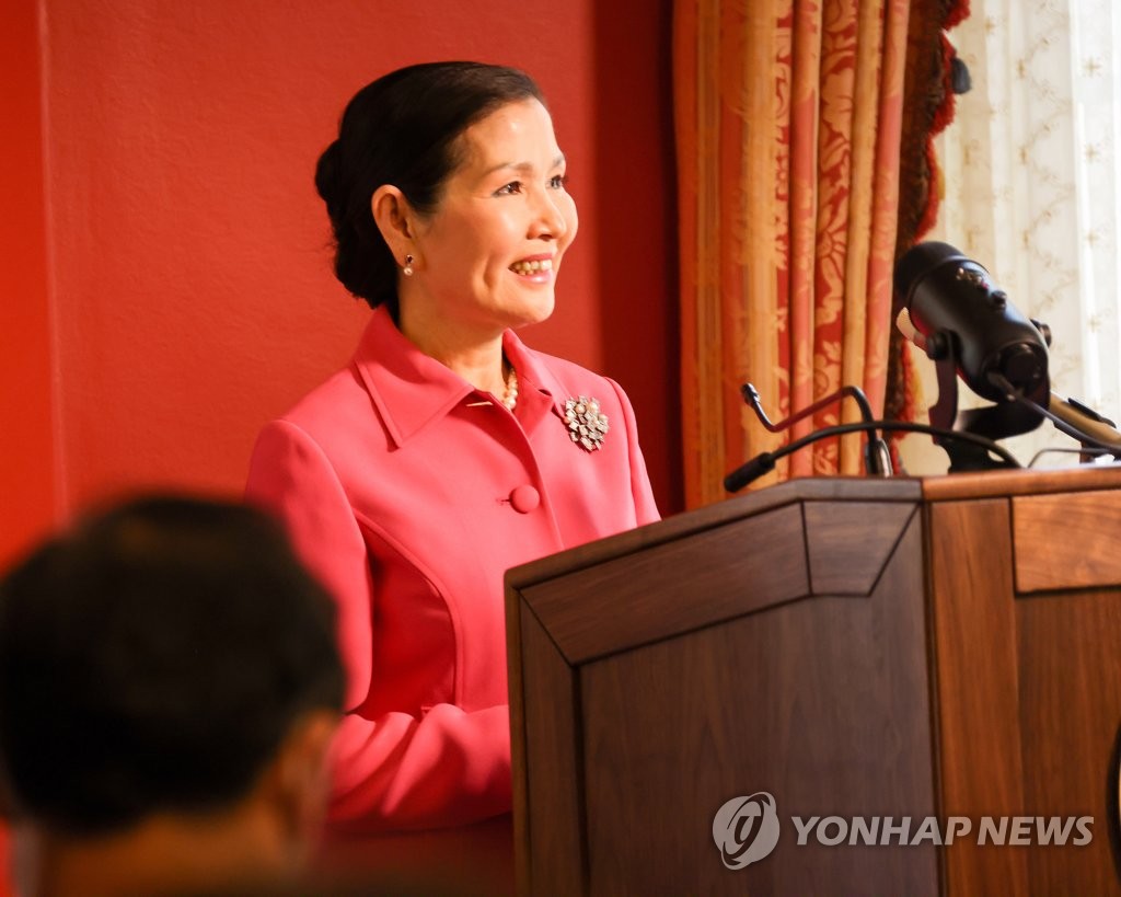 아시아계 차별 해소 강조하는 유미 호건 여사