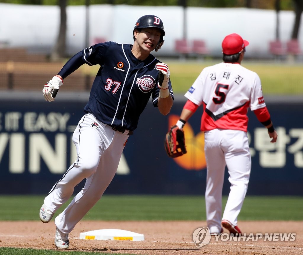 In this file photo from May 9, 2021, Park Kun-woo of the Doosan Bears rounds the third base during the top of the first inning of a Korea Baseball Organization regular season game against the Kia Tigers at Gwangju-Kia Champions Field in Gwangju, 330 kilometers south of Seoul. (Yonhap)