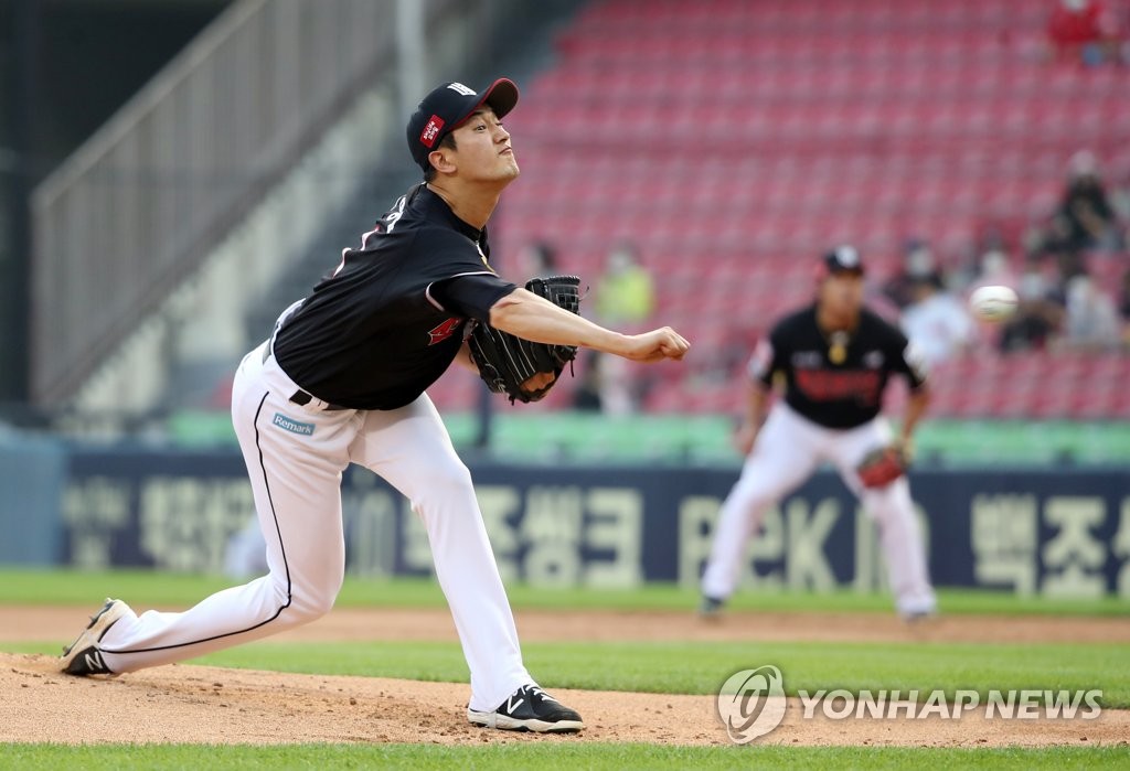 KT Wiz's Ko Young-pyo | Yonhap News Agency