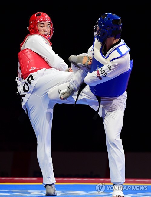 Paralympic taekwondo match
