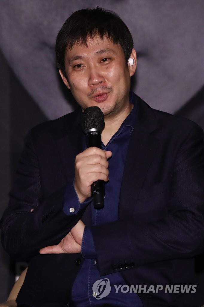 Japanese director Ryusuke Hamaguchi speaks at a special session with Korean director Bong Joon-ho held at the Busan Cinema Center in the southern port city of Busan on Oct. 7, 2021, during the 26th Busan International Film Festival. (Yonhap)