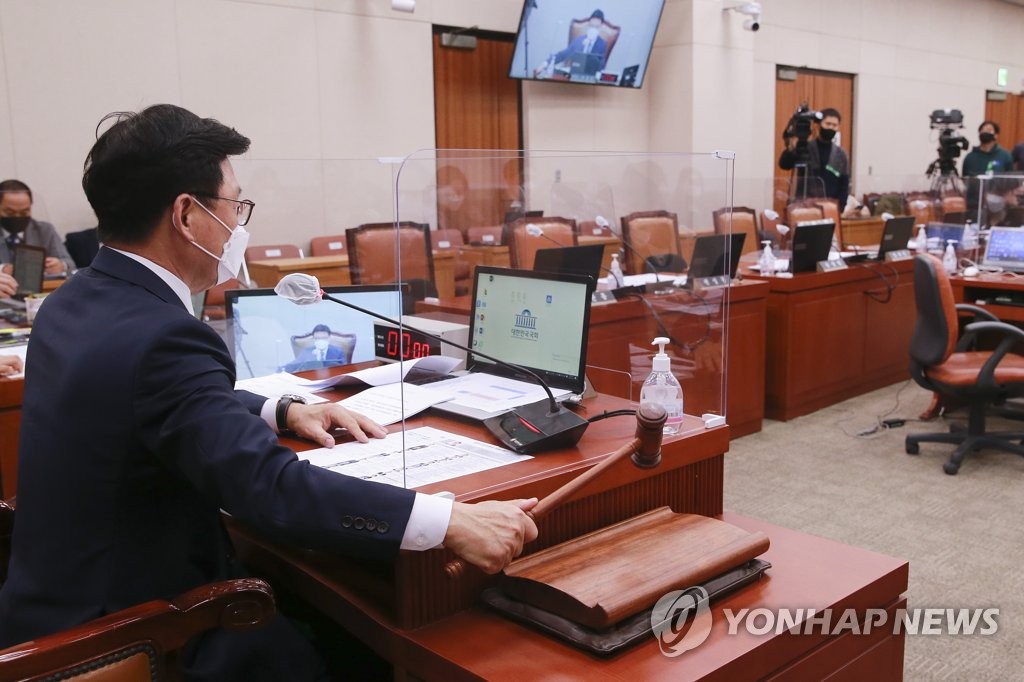 '이재명 특검법' 상정 누락에 국민의힘 법사위 퇴장