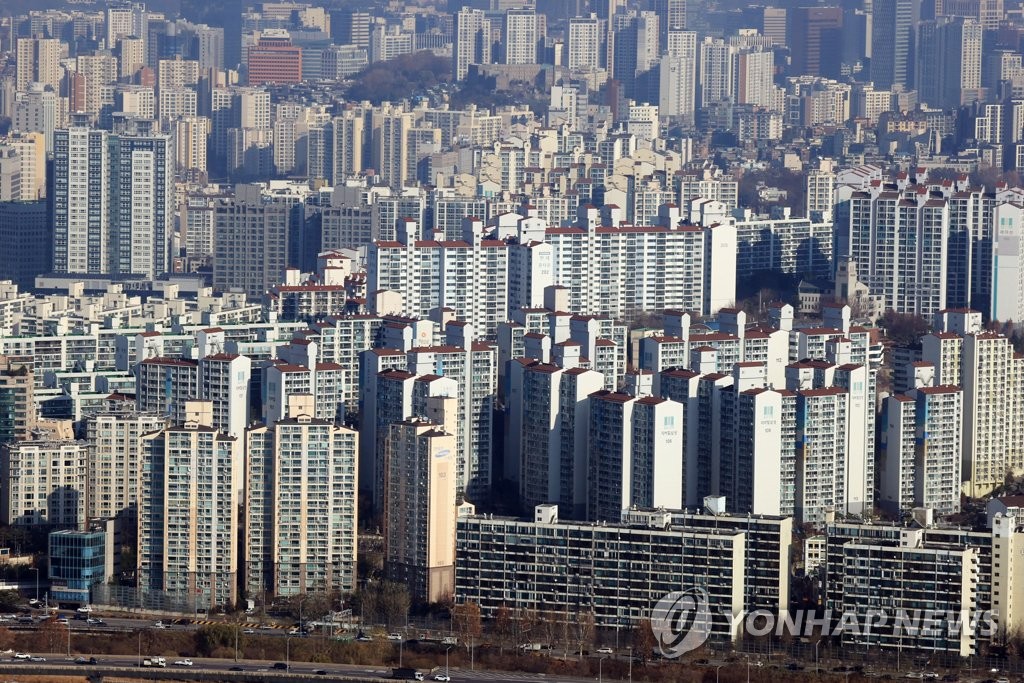 Seoul's average apartment price jumps twofold under Moon gov't: civic group