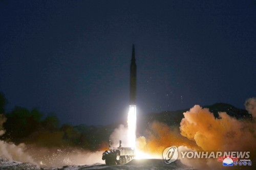 '1월에만 미사일 7번' 북한 "지난달 전략무기 최우선 과업 완수"