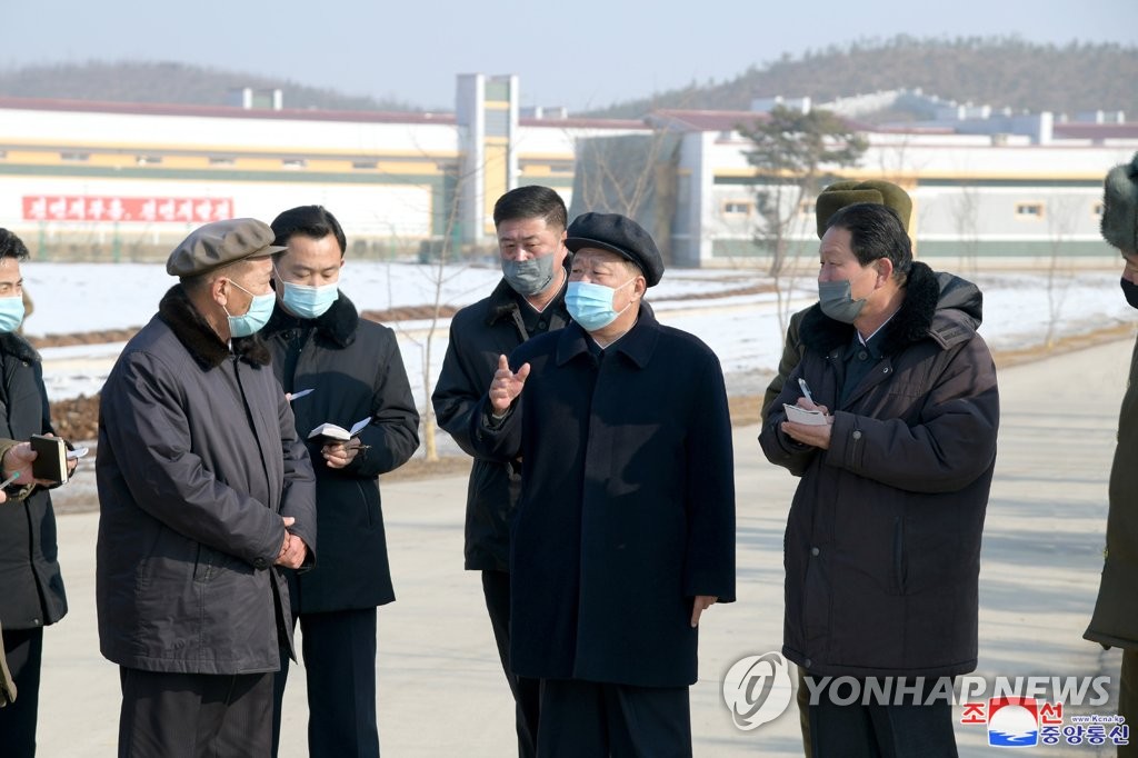 N. Korea's No. 2 leader inspects factory under construction