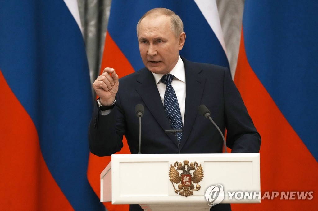 "우크라 나토 가입하면 전쟁" 경고하는 푸틴