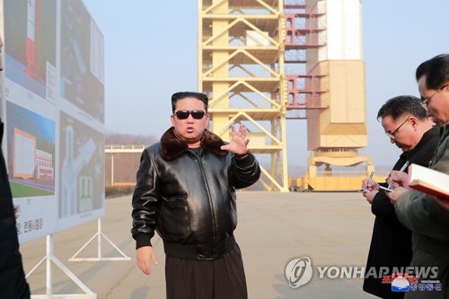 "북한, 서해위성발사장 엔진시험대에 대규모 공사"