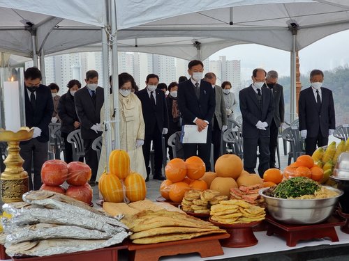 '꺼지지 않을 정의의 빛'…63주년 3·15의거 기념식 창원서 개최