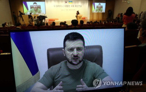 (جديد) الرئيس الأوكراني يطلب من كوريا الجنوبية دعم بلاده بالمعدات العسكرية