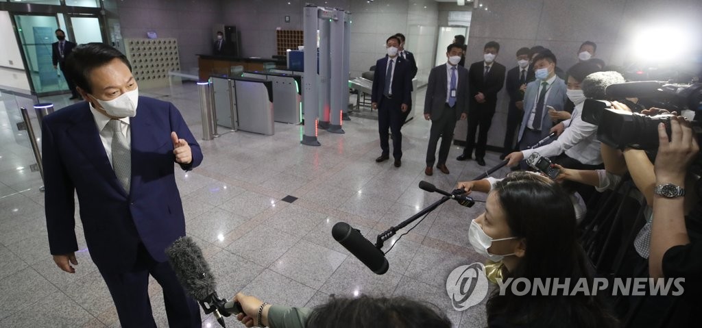 윤 대통령 출근길 답변