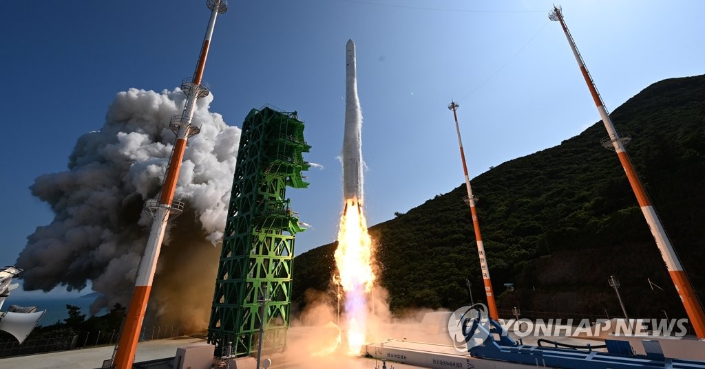 وزارة العلوم تؤكد رسميا النجاح في إطلاق صاروخ "نوري" الفضائي - 1