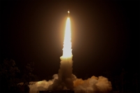 사상 처음으로 해외에서 위성 쏘아 올린 미 NASA