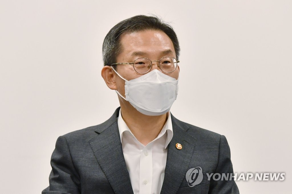 韓国科学技術情報通信部の李宗昊長官＝（聯合ニュース）