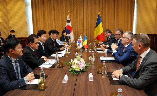 رئيس البرلمان الكوري الجنوبي في رومانيا