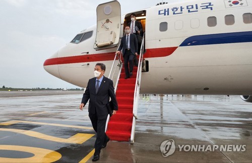 Les chefs de la diplomatie de Séoul et Pékin discutent de la chaîne d'approvisionnement