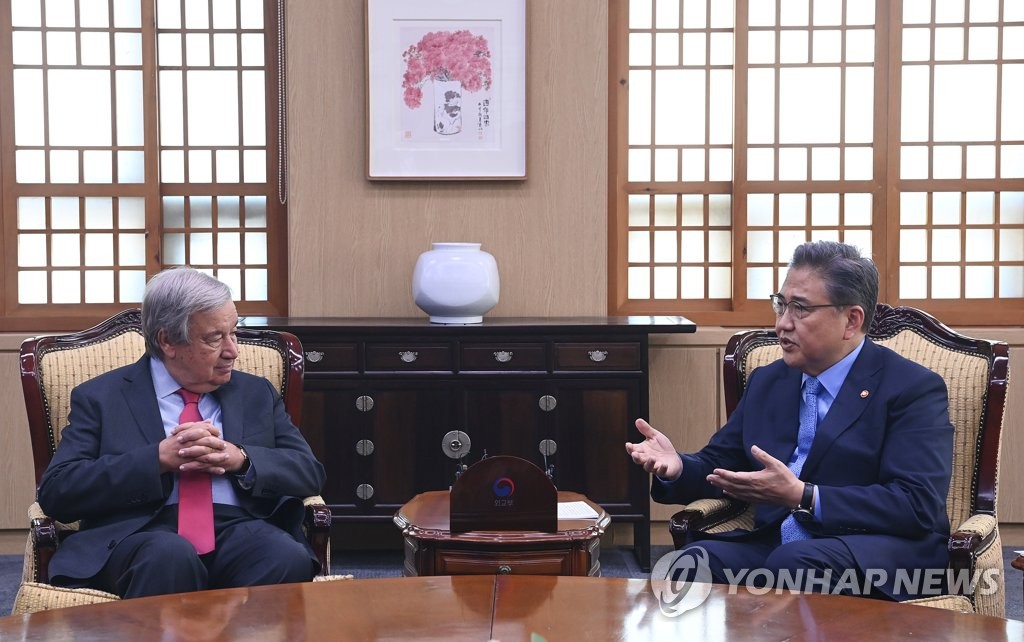韓国外相が国連総長と会談