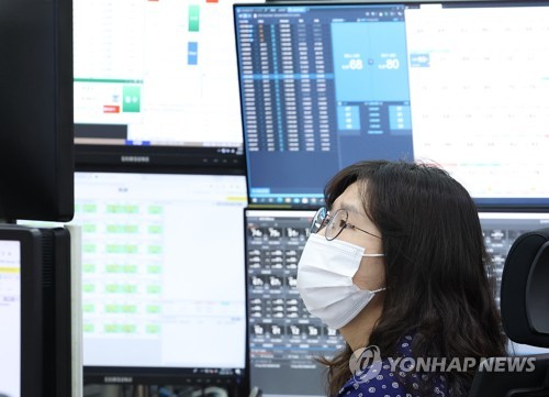 韓国総合株価指数　小反発で始まる