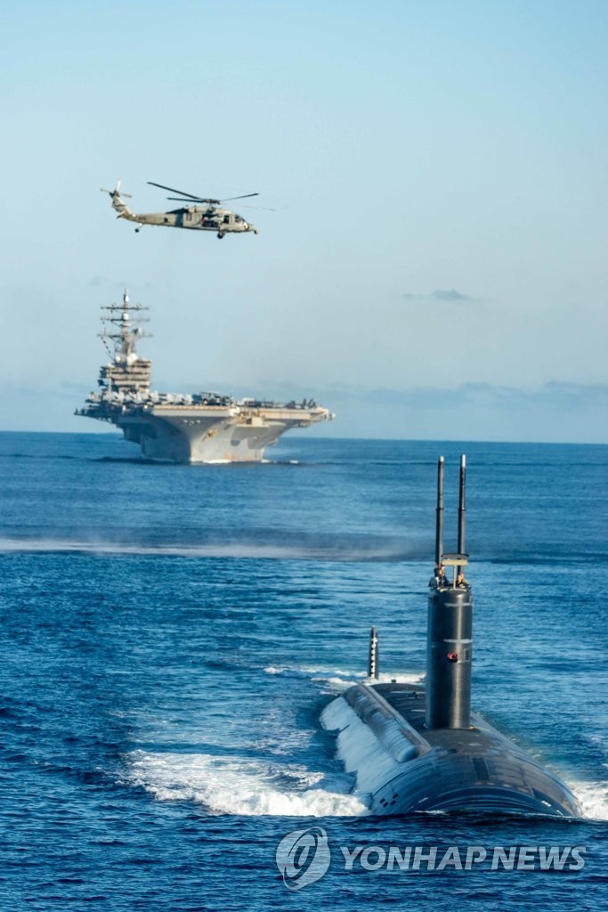 (جديد) كوريا الجنوبية والولايات المتحدة واليابان تجري مناورات عسكرية مشتركة ضد الغواصات في البحر الشرقي - 2