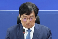 'CJ계열사 취업 청탁 의혹' 文청와대 비서관 압수수색(종합)