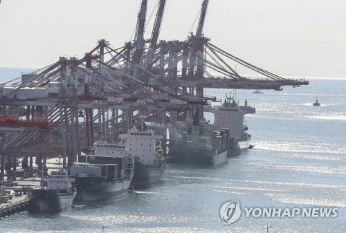 釜山港（資料写真）＝（聯合ニュース）