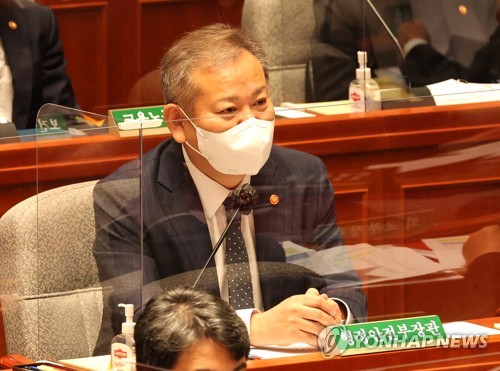 [이태원 참사] "경찰 지휘·감독 권한 없다" 행안장관 발언 논란