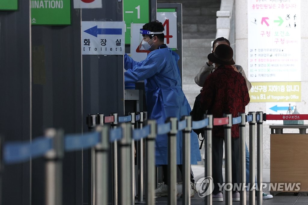 韓国の新規コロナ感染者６万６５８７人　前週比約４千人増