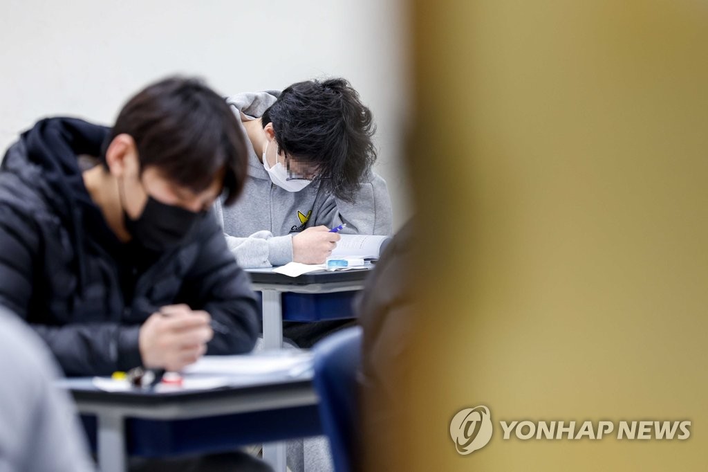 大学入試への異議６６３件　英語リスニングに関する不満が最多＝韓国