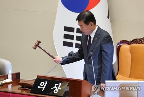 김의장 "'이상민 탄핵안' 오늘 상정…대정부질문 후 표결"