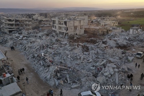 지진으로 폐허로 변한 시리아 알레포주 진데리스