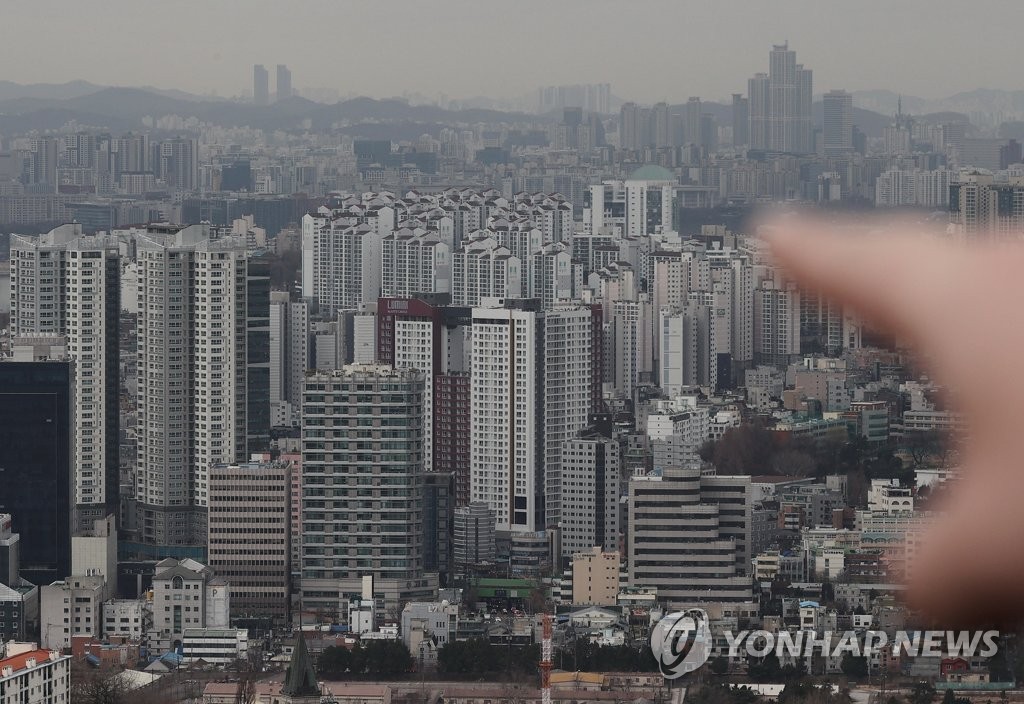 서울 남산에서 바라본 아파트 단지의 모습. [연합뉴스 자료사진]