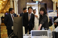 UAE 첫 '셔틀경제협력단' 파견…20억달러 규모 계약·MOU 체결