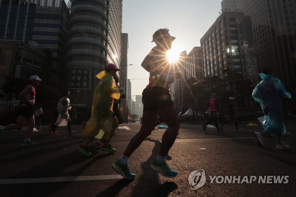 2023 서울 마라톤 '열정 가득히'