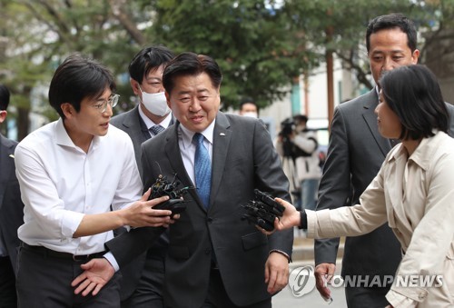 "상장기업 제주 유치 협약식,오영훈 캠프 측서 도움된다고 판단"