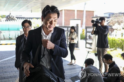 법원 "'천공 의혹' 부승찬 책 일부 삭제해야 출판 가능"