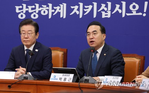 박홍근 "대통령 '아무 말 투척', 자해적 외교 폭탄 돼"