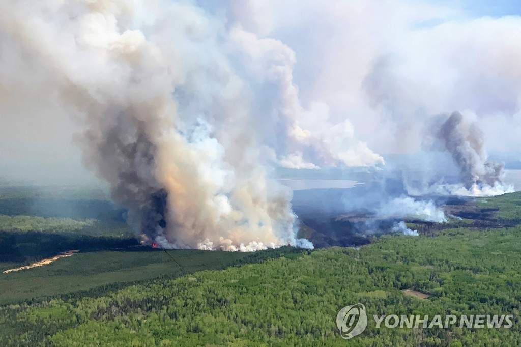 산불 발생한 캐나다 앨버타주 연합뉴스