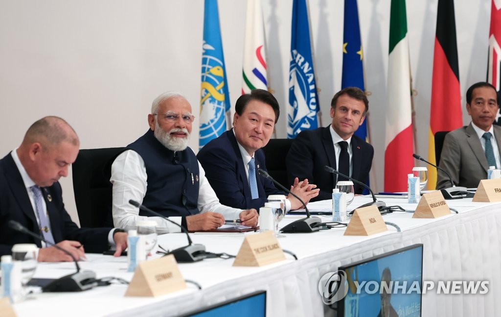 (News Focus) At G-7 summit, Yoon focuses on Japan, global community, Ukraine