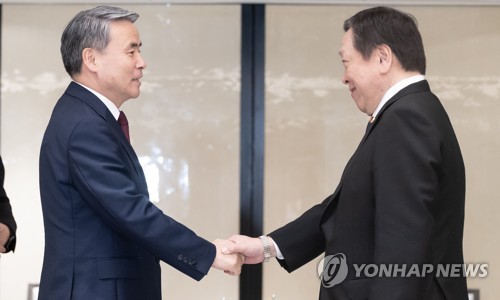 1st S. Korea-Japan defense ministers' talks in nearly 4 yrs