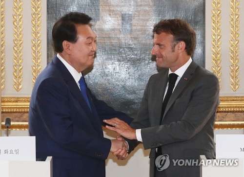 尹 "佛, 진정한 우방…도움 덕에 영화 기생충·케이팝 나라 됐다"