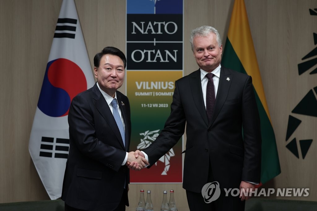 Yoon hovorí Južnej Kórei, aby otvorila veľvyslanectvo v Litve