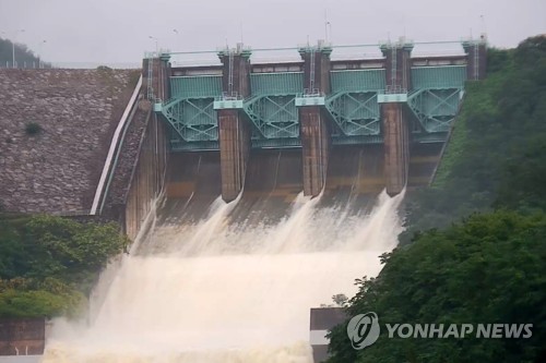 남부지방 비구름대 빠르게 발달…기상청, 예상 강수량 상향