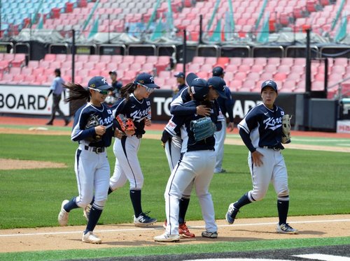 한국여자야구, WBSC 월드컵서 캐나다에 콜드게임 패배…5전 전패