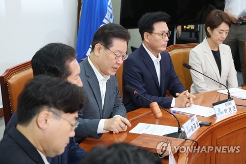 혁신안 진통 이어지는 민주…계파 따라 지도부도 두쪽 나나(종합)