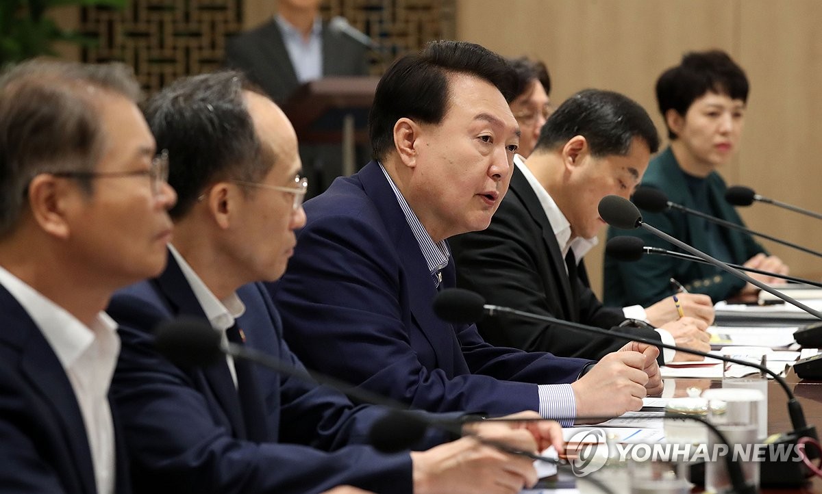 尹대통령 "10월2일 임시공휴일 지정"…추석 포함 6일 연휴 된다