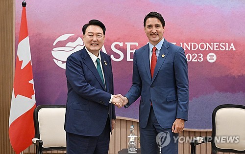Yoon et Trudeau à Jakarta : une coopération pour exécuter les sanctions contre le Nord