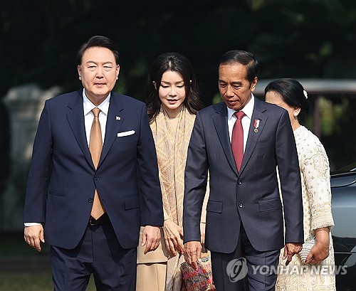Yoon, Indonesian president agree to strengthen security, economic partnership